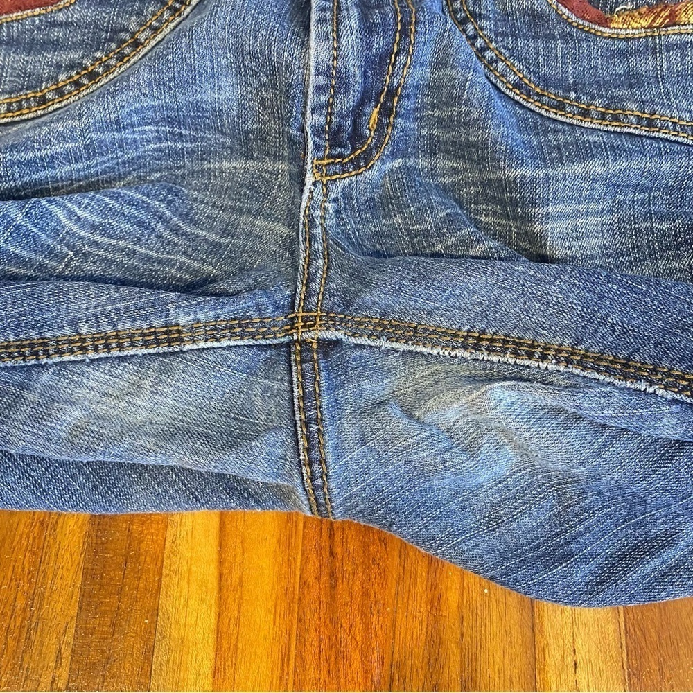 DEPARTMENT OF PEACE Women's size 10 denim bootcut distressed embellished jeans - Picture 10 of 11